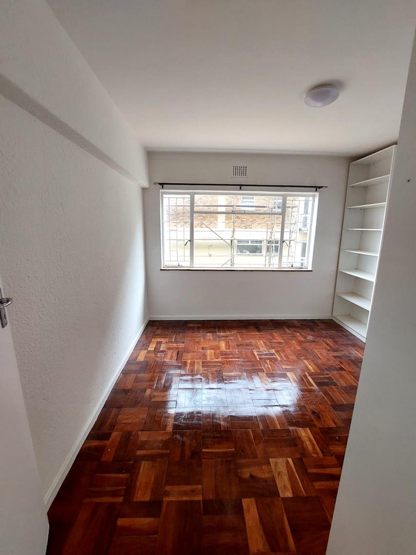 3 Bedroom Property for Sale in Vredehoek Western Cape